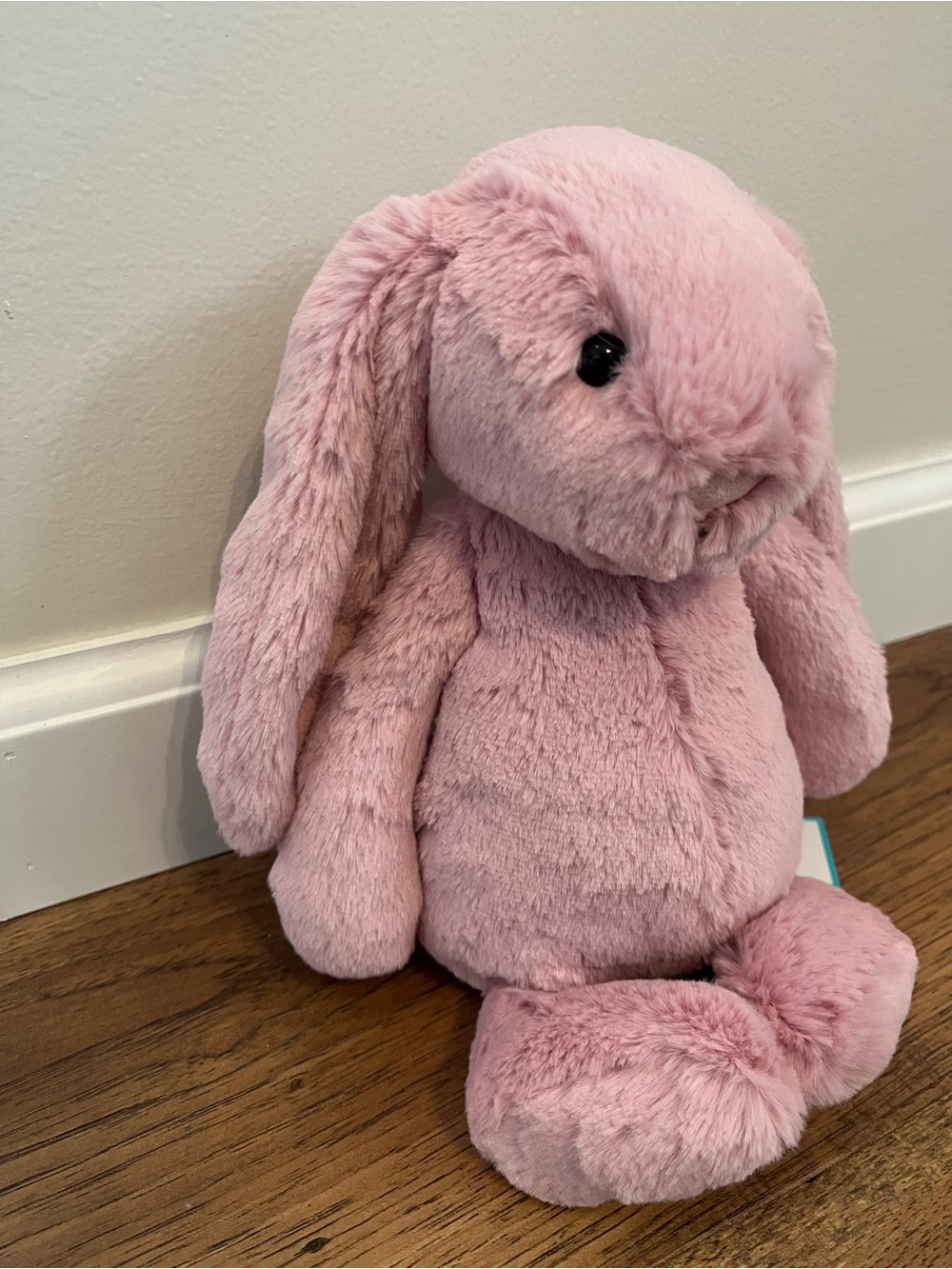 Jellycat Bashful Tulip Bunny - BNWT - Authentic - dust bag included - Picture 4 of 14